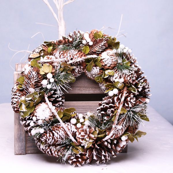 Natural Snowy Christmas Wreath (36cm)