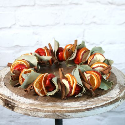 Small Fruit/Cinnamon Ring (22cm)