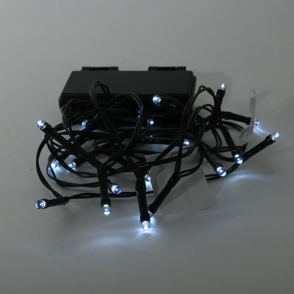 2.1m White Light Garland w/Outdoor Battery Pack