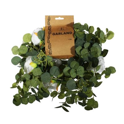 Essential Rose Mixed Garland - White