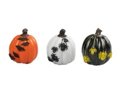 Pumpkin ornament.png