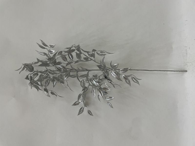 82Cm Leaf Spray Silver
