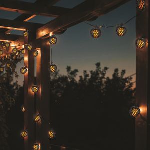 Set of 10 Solar hanging lantern with flickering bulb