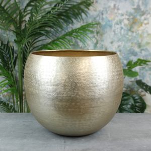 Hampstead Planter Medium Matt Champagne