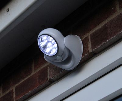 7 LED Outdoor Security Light