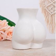 Bum Vase 