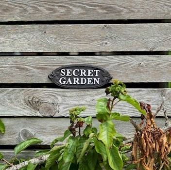 Secret Garden 