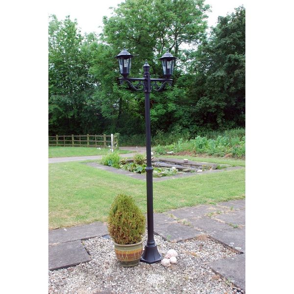 Kingfisher Victorian Style Double Headed Lamp Post