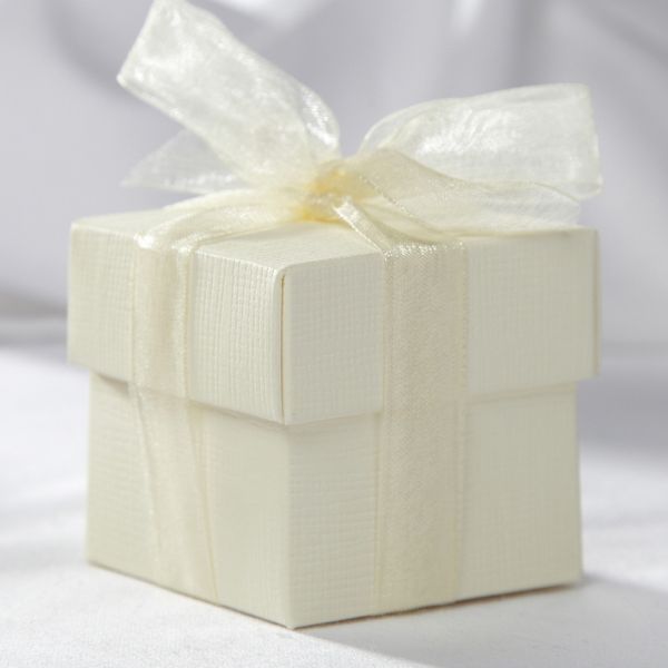 Ivory Square Favour Box and Lid