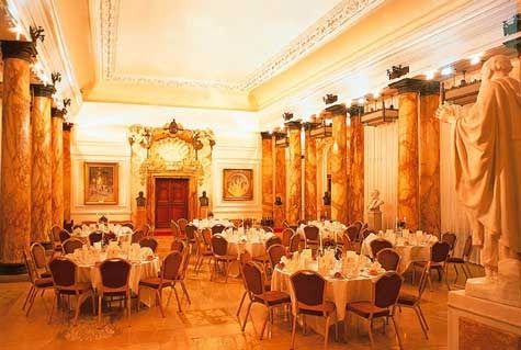 Wedding Reception Venue Cardiff City Hall In Glamorgan Wedding Mall